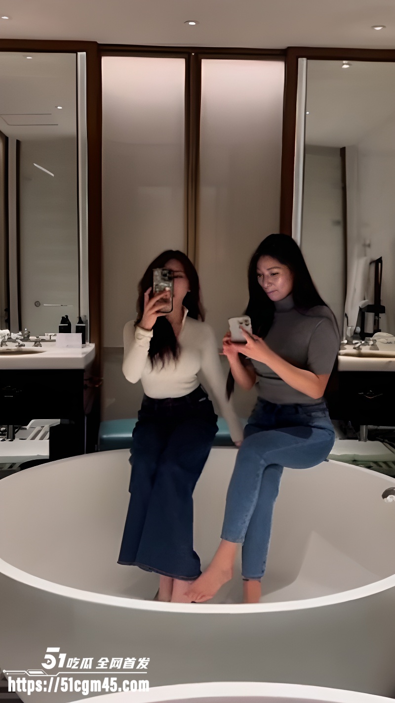 台湾御姐 姜舒婷 双飞新作 高抬玉腿双娇争宠 大屌激烈打桩 香艳画面太刺激了！
