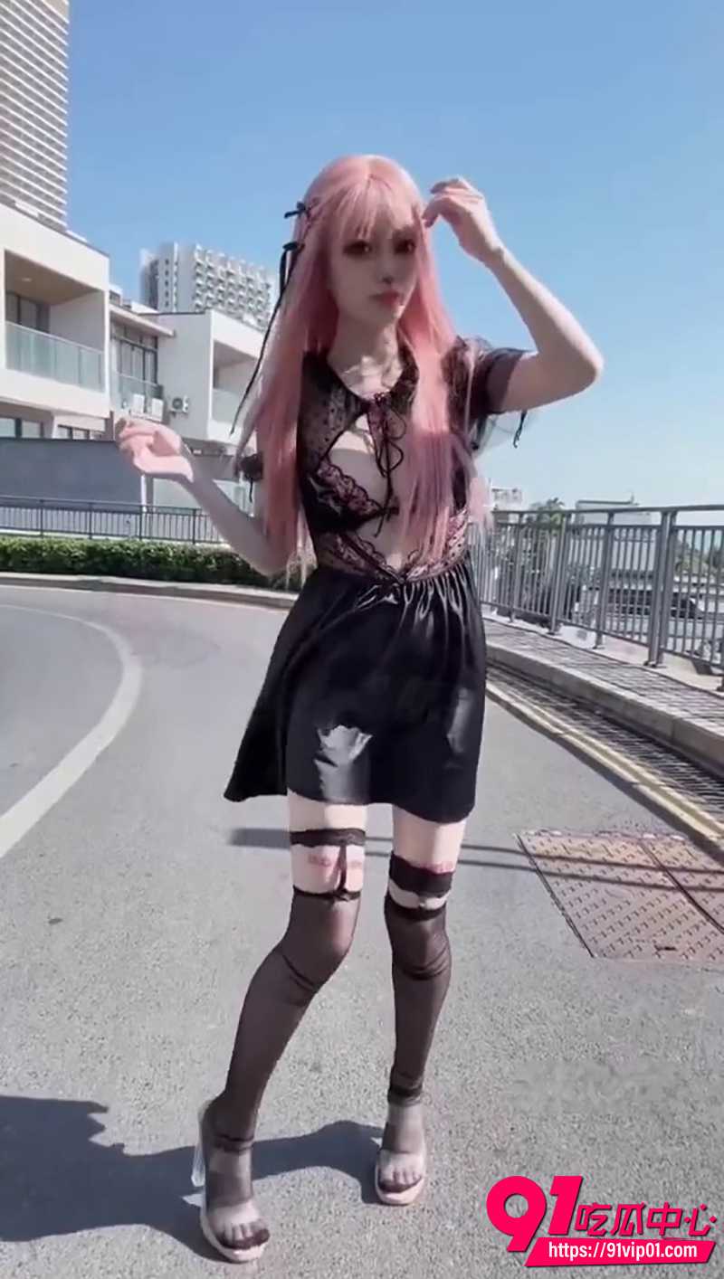 抖音225万粉丝网红莉莉子Ririko 4