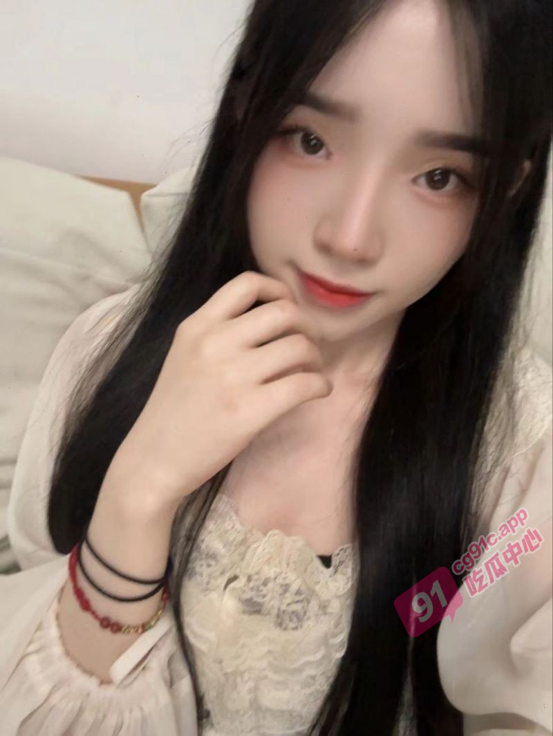 广东夜店陪酒女李薇薇～黑丝玉足足交诱惑瓜友 女上位骑乘大声淫叫！