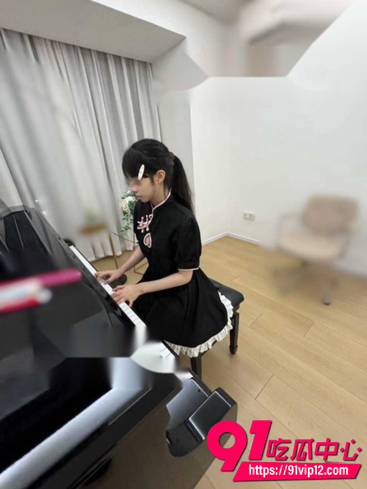 海角大神光天化日猛干妹妹1