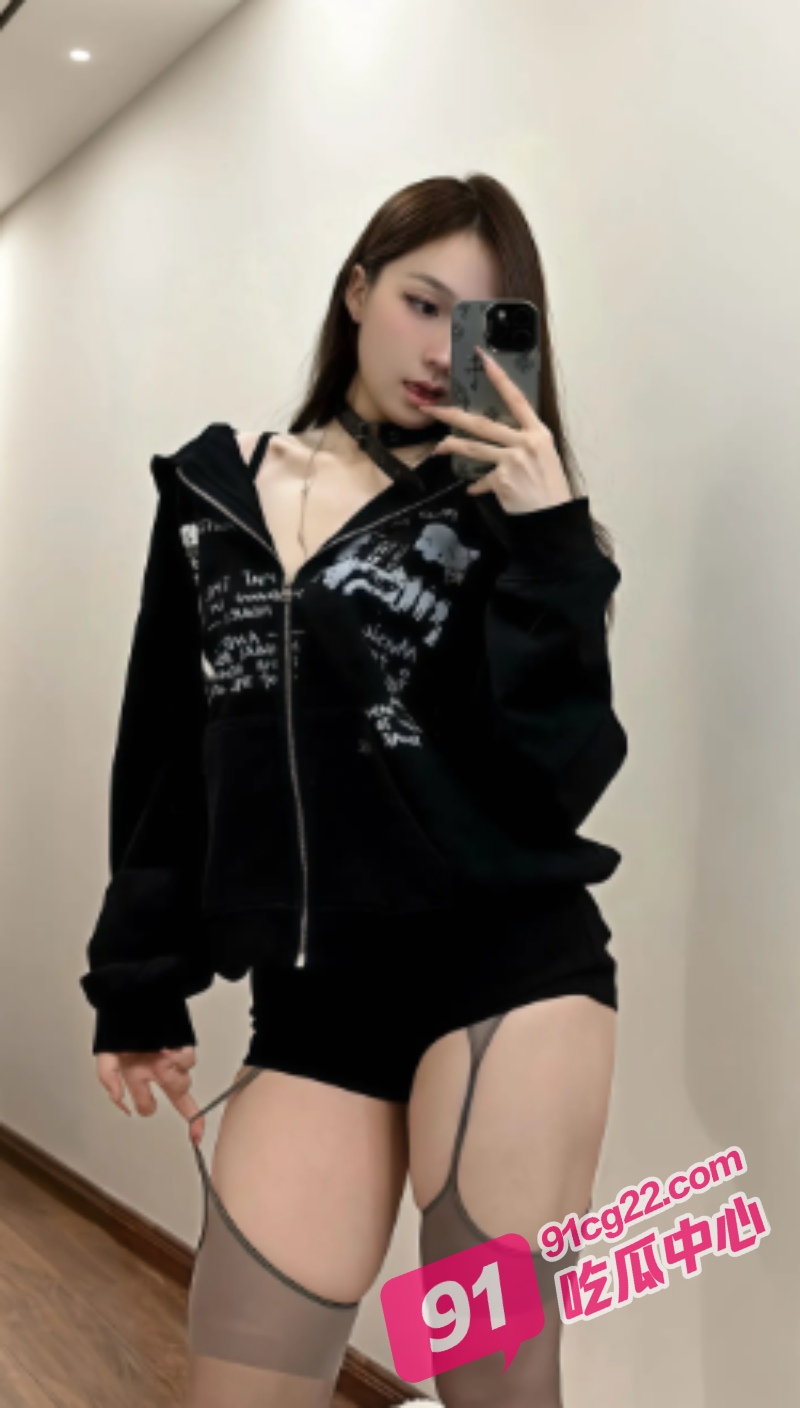 “不要啊 被你操喷了”性瘾人妻激情啪啪 三视角记录被多次操到喷射！ 配图