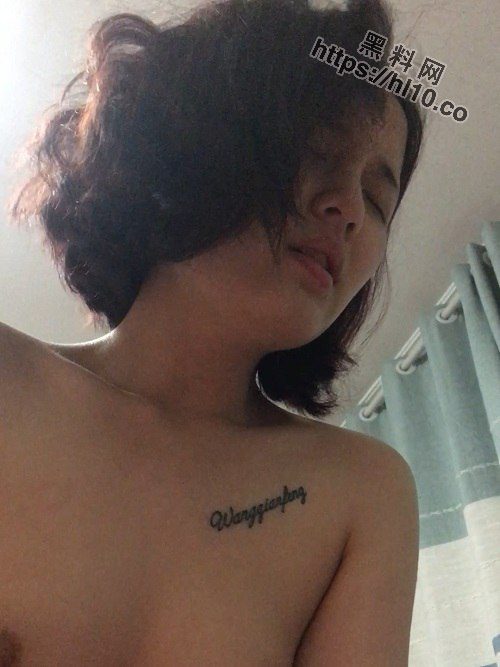 集美大学女学生暑假千里迢迢回湖北荆州洪湖市送逼操！浪荡反差女上位淫语乱喷！