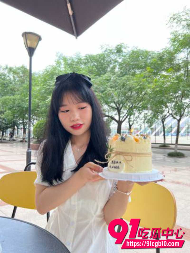 反差眼镜妹女仆6 反差眼镜妹女仆6