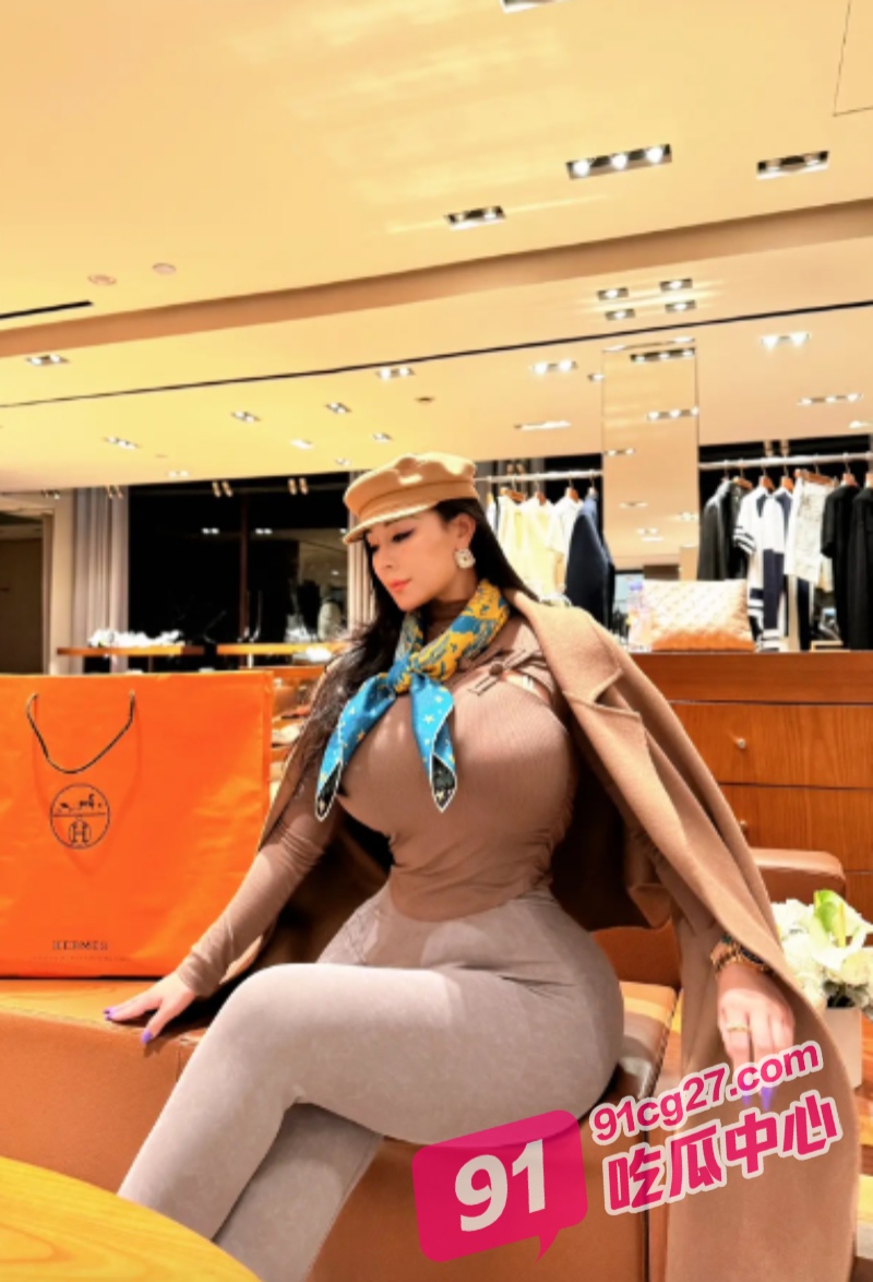抖音G奶乳神芷仪G宝 因被粉丝骚扰宣布退网 封逼之作错过悔终身！ 配图