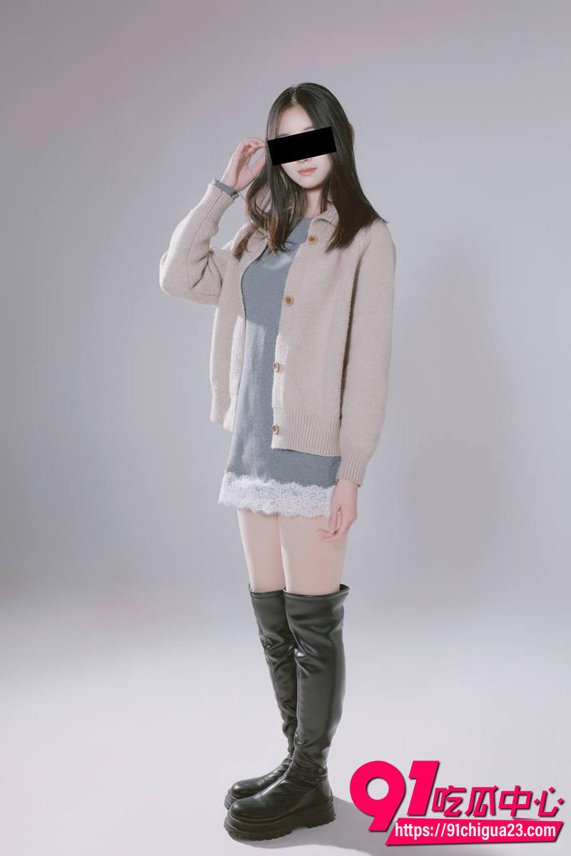摄影大神FENDSON 最新流出极品贵妇尺度人体私拍 优雅身姿全裸美穴特写!