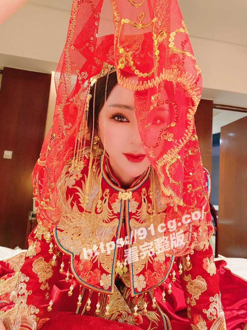 古装大剧我把娘娘给操了 摄影师大胆后入娘娘实录国产经典啪啪视频流出