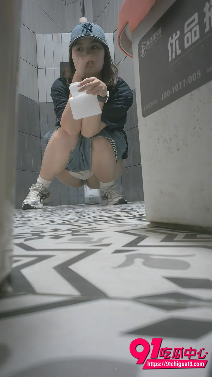 大神写字楼女厕偷拍视频7 大神写字楼女厕偷拍视频7