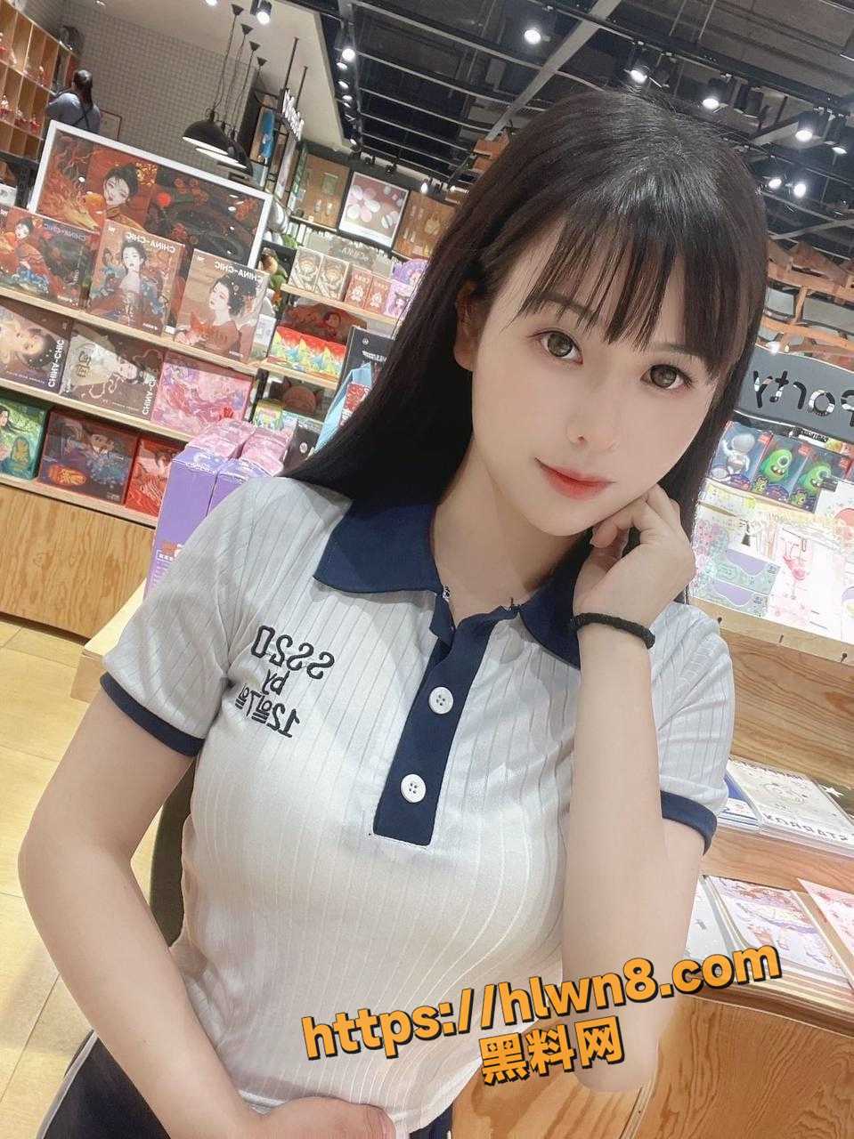 身材好多人搞 高颜值网红脸反差母狗线下约炮服侍金主 多人运动床战高燃视频流出