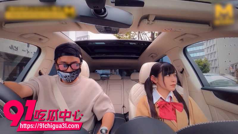 推特大神怪兽搞先生重金约炮混血樱花妹2