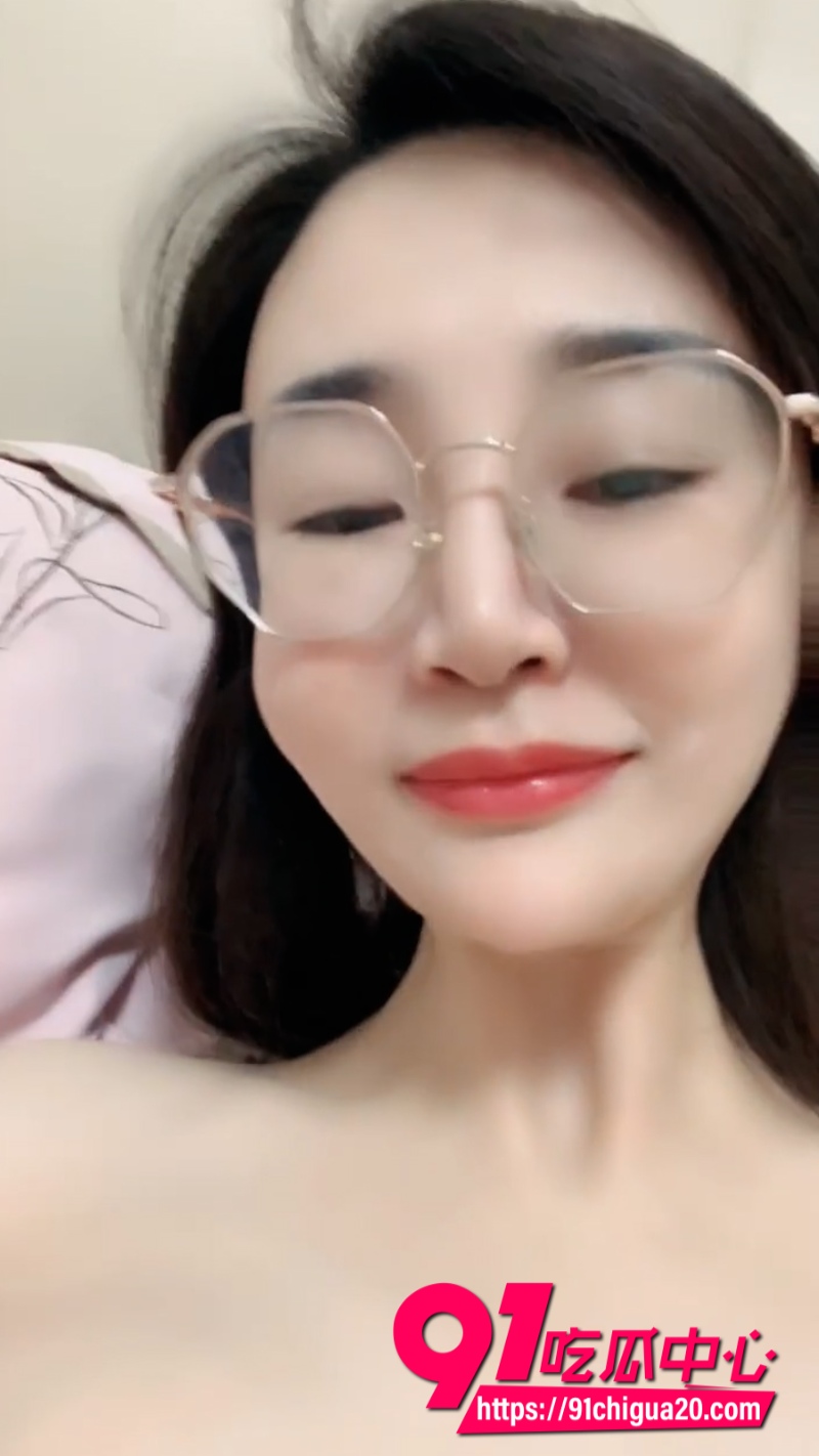 高颜眼镜妹7