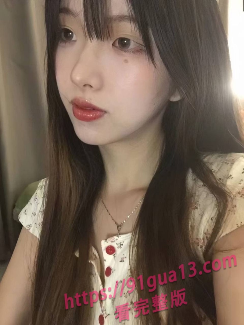 极品女大学生校花第一视角私拍！性爱视频流出遭学校退学！ 配图2