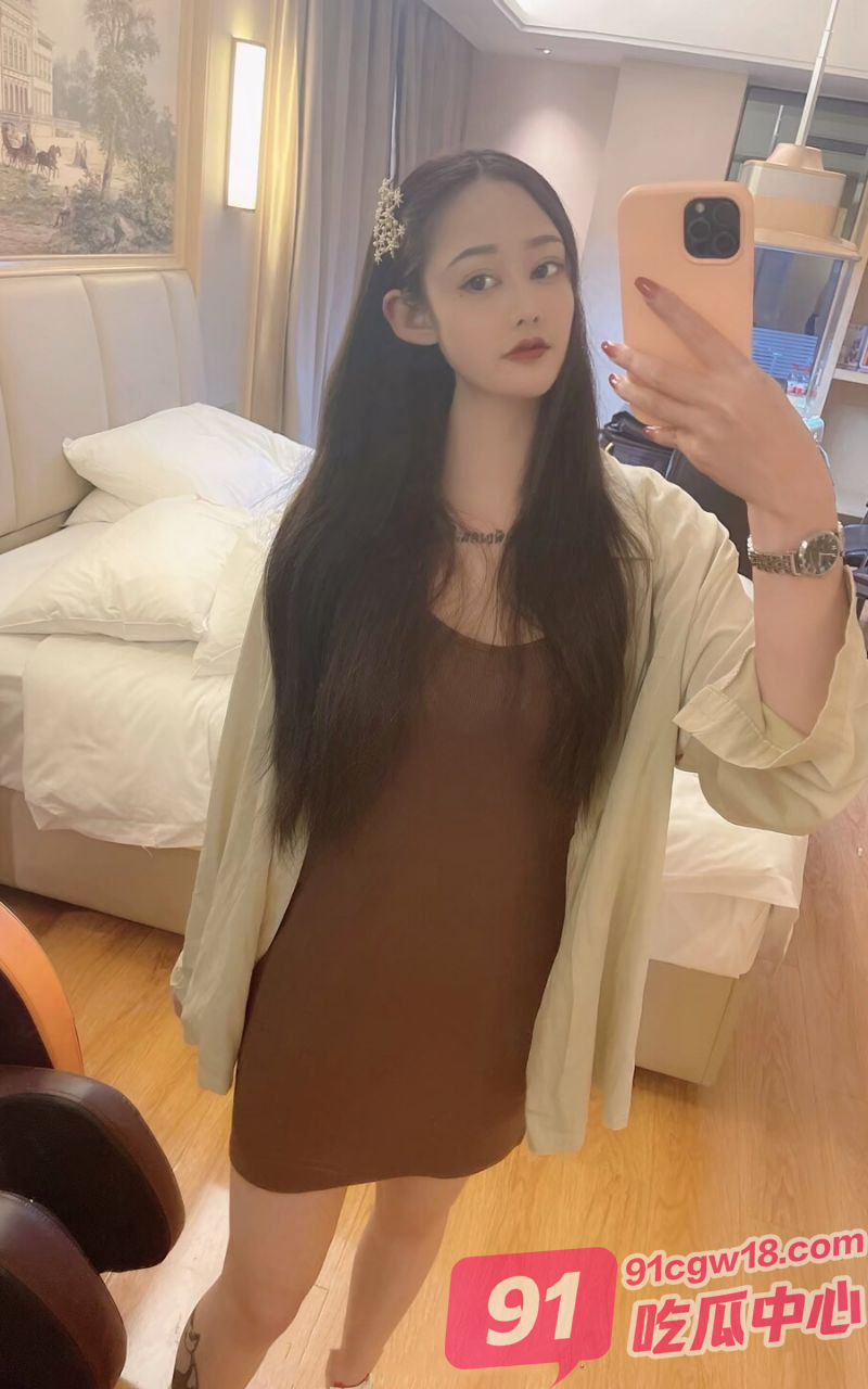 新婚人妻唐丽颖 嫌弃老公活不好偷偷约炮小鲜肉 女上位疯狂榨精 配图5