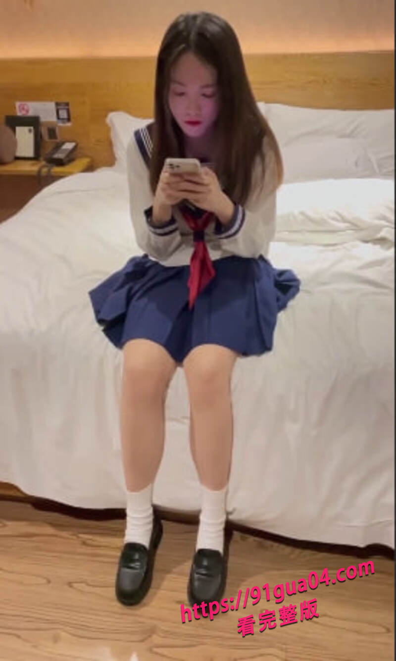 纯欲女大不雅视频曝光 谁能想到清纯学妹私下竟然这样？
