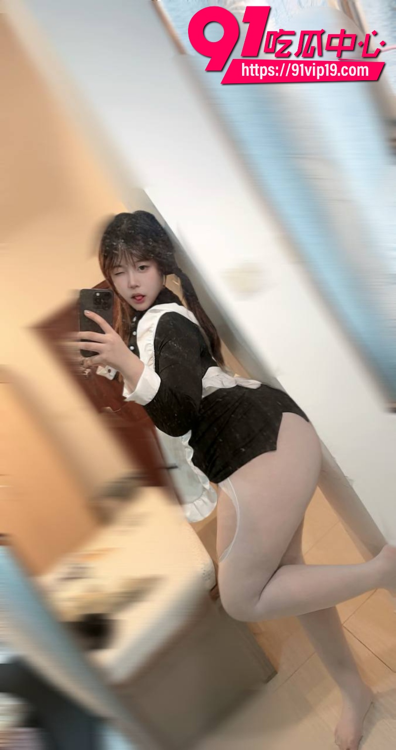 狼友投稿抖音女网红虾酱定制付费福利巨乳蜜大腿堪称极品炮架10