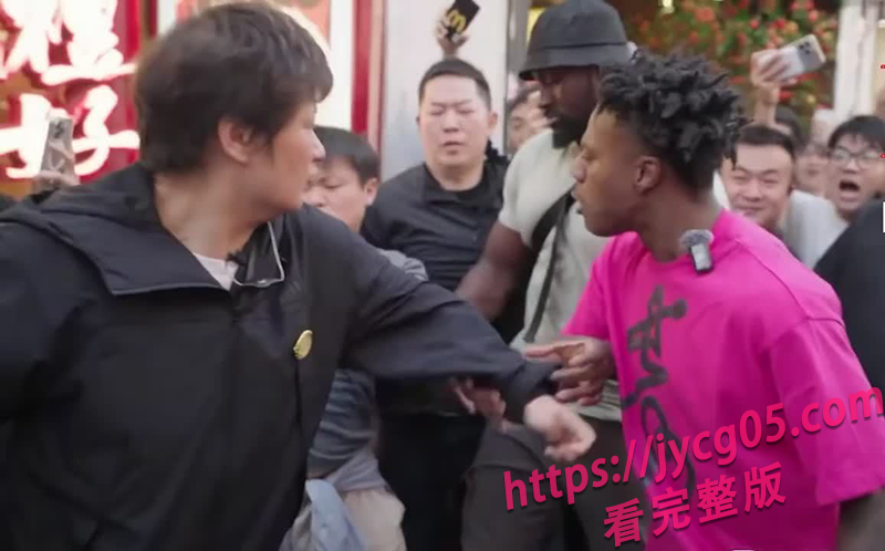 甲亢哥被投喂槟榔吃后痛苦不已！问翻译：这不是毒品？ 配图4