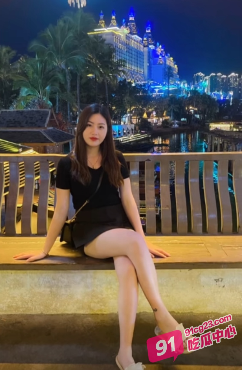 美少妇兼职卖肉 背着老公和炮友开房 摇臀求操太风骚！