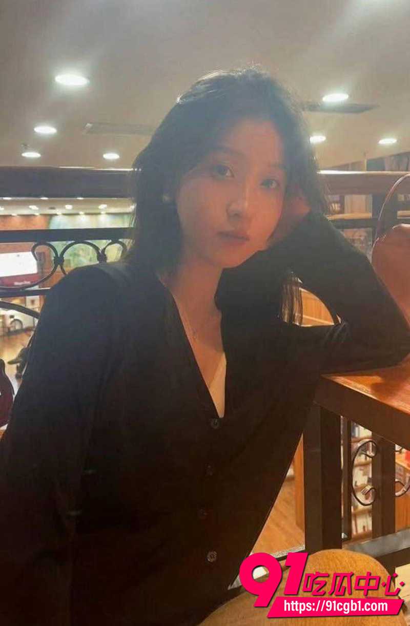 高颜值反差婊宋婷  2