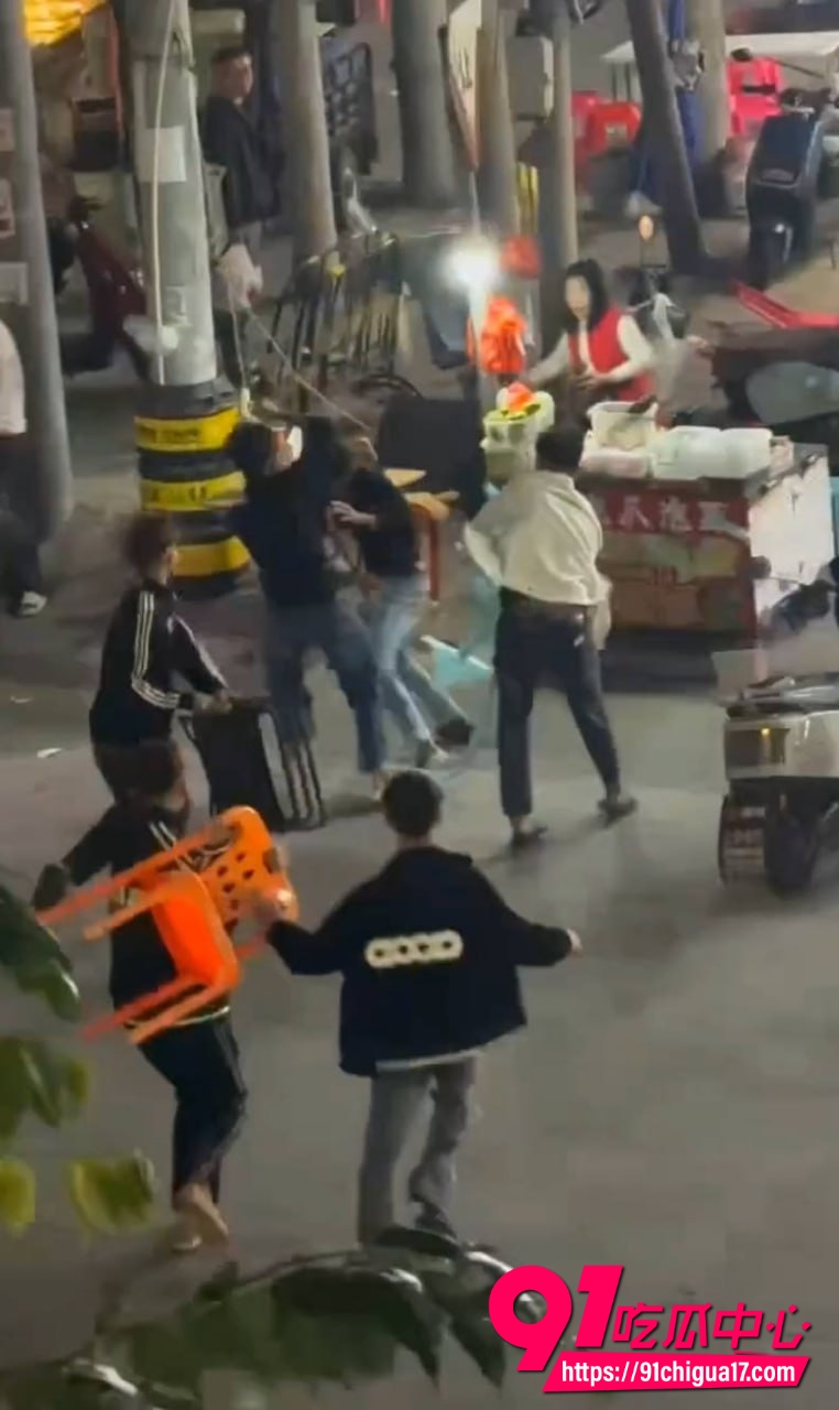 精神小伙在线斗殴6