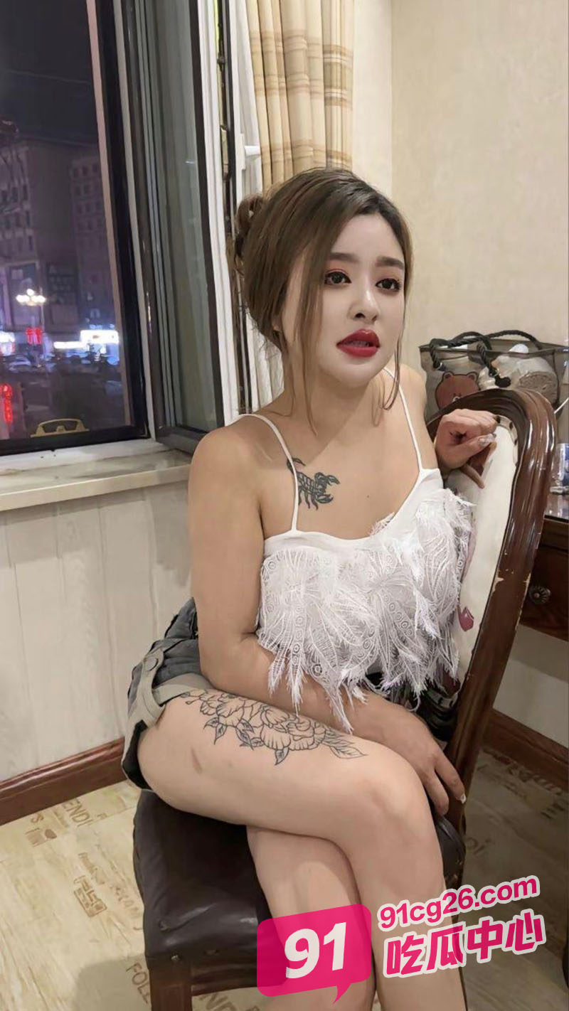 东北服装店老板娘刘姿 出轨被调教 享受被暴力凌辱的快感！