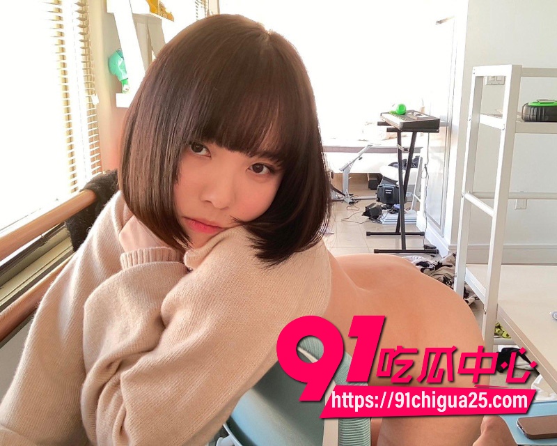 OnlyFans日本福利姬yunatamagozZ 水晶肉棒后入骑乘自慰新作