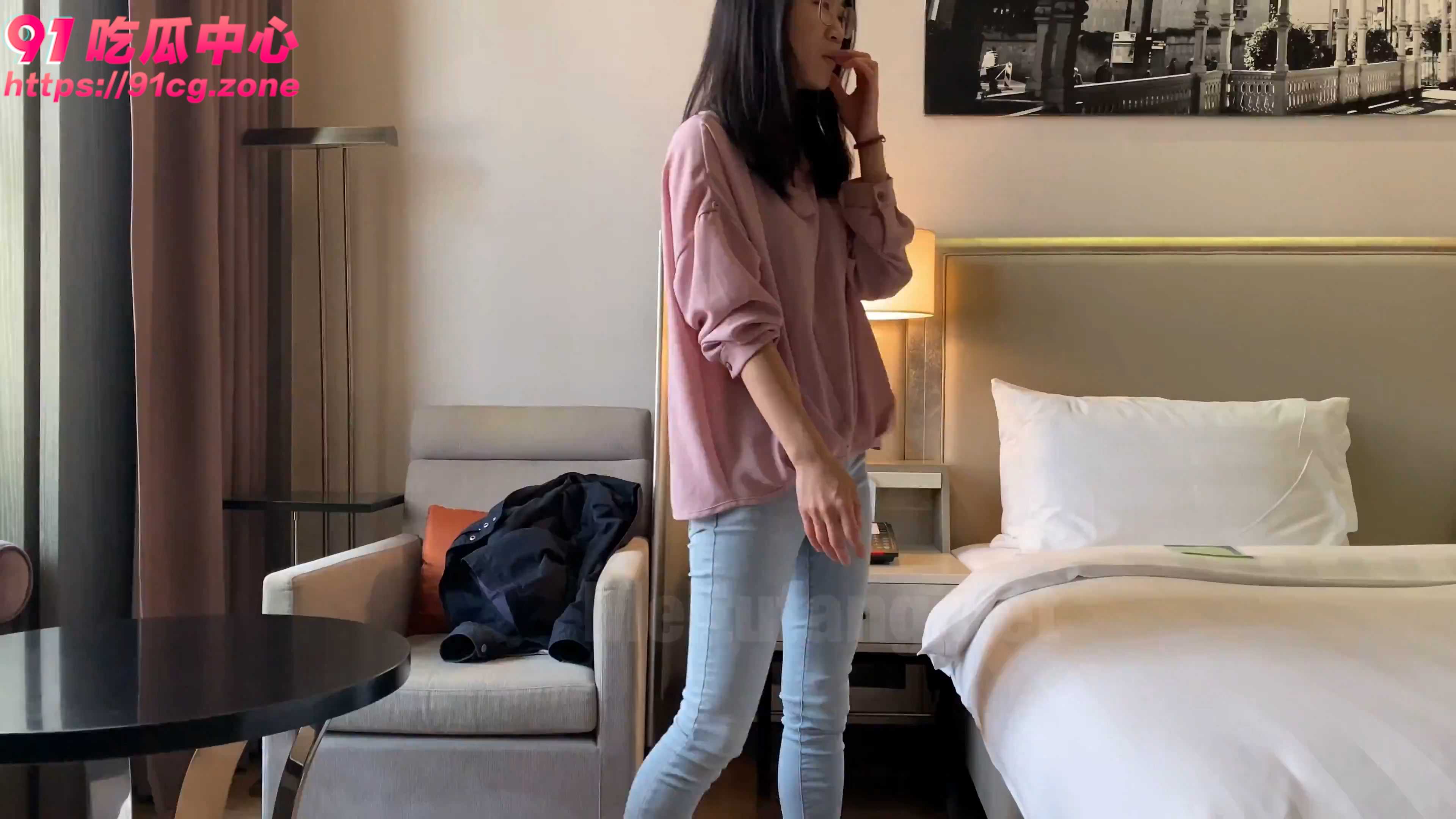 【极度反差重磅泄密】诊所良家人妻私下的小秘密!