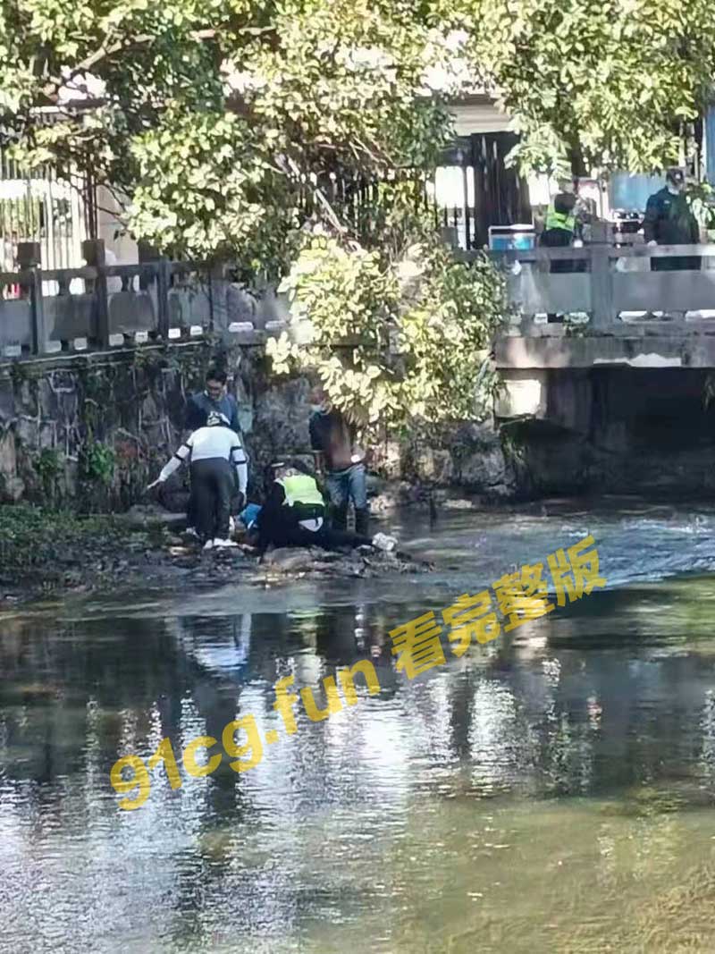 车祸3.jpg 车祸3.jpg