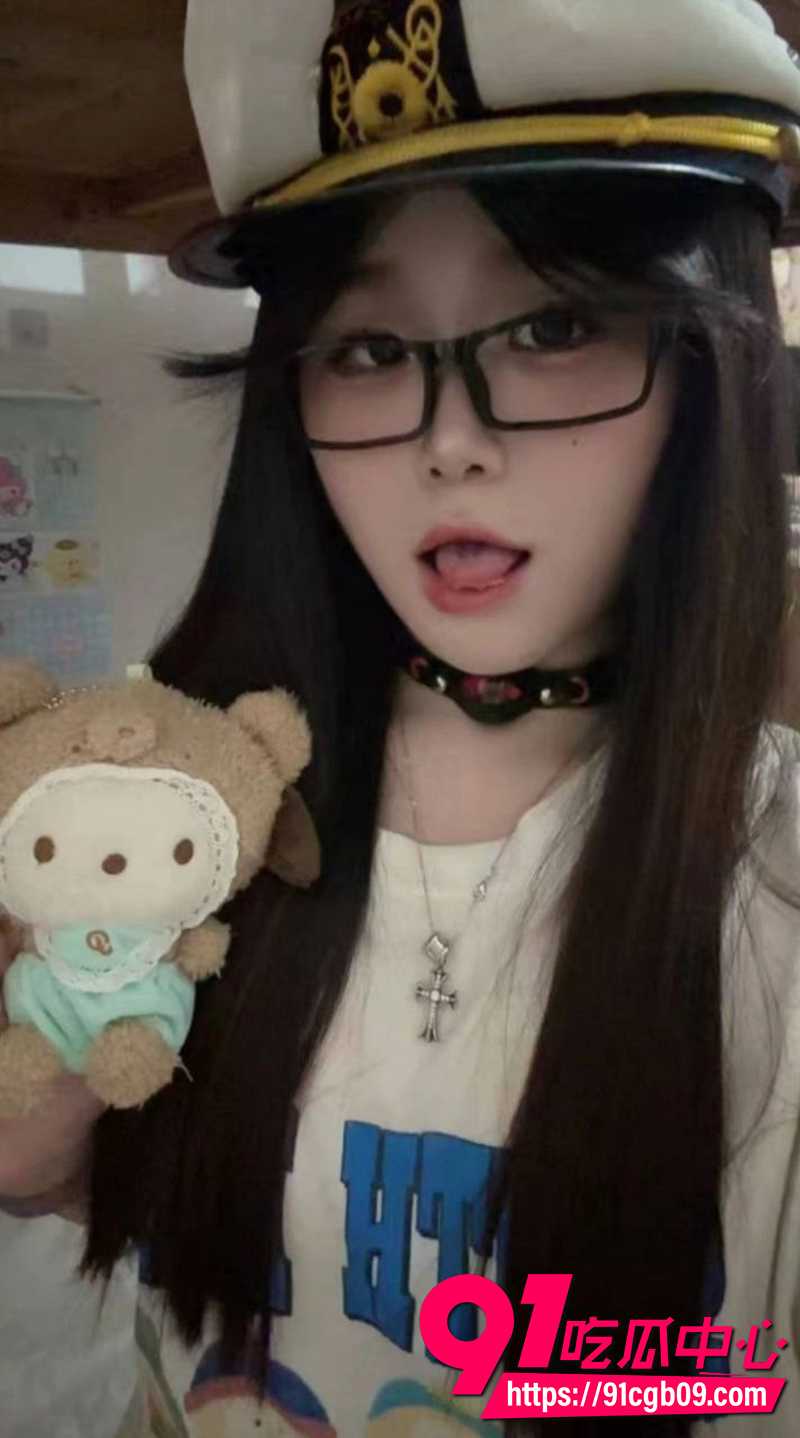 广州铁路职业技术学院 袁宇婷 不雅性爱泄密 清纯眼镜妹秒变肉便器!