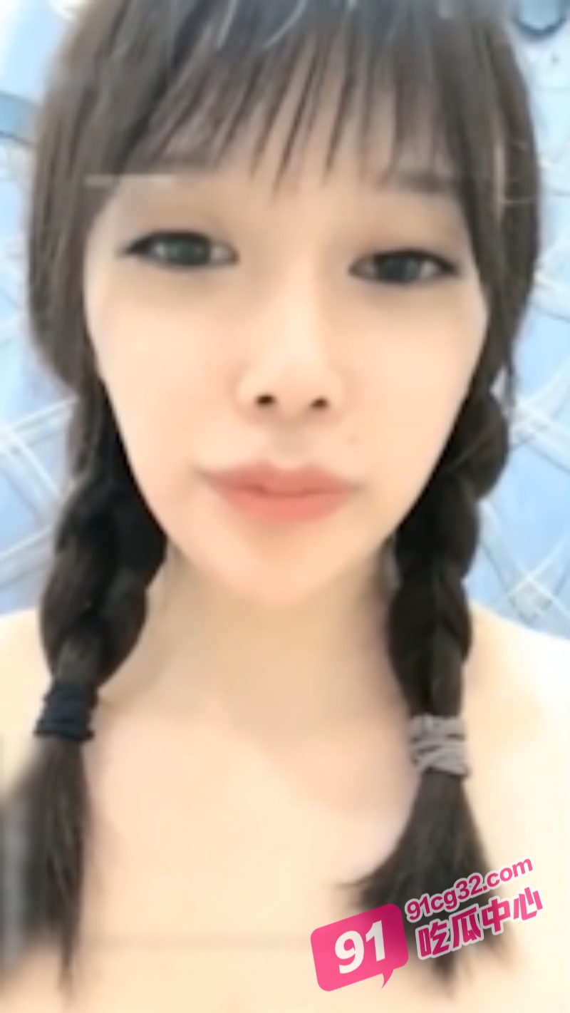 抖音热搜里的双阴道女主自曝下海 直播间玩跳蛋展示双阴道实况 太震撼了！ 配图3