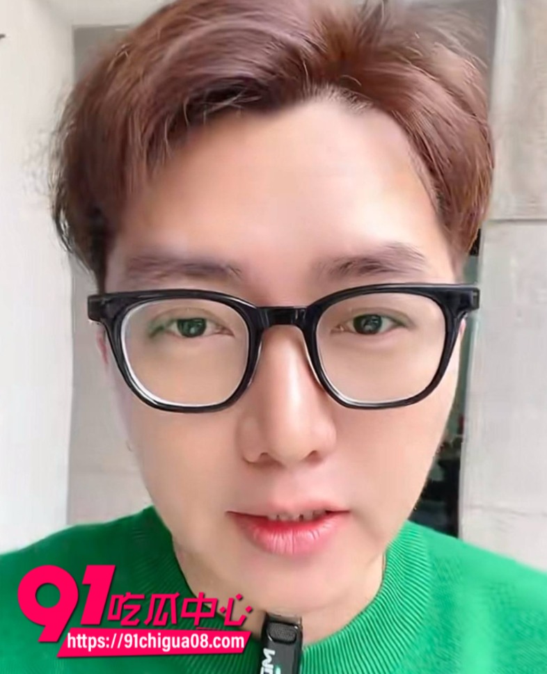 抖音男网红公仔亮亮出轨被原配老婆抓奸21 抖音男网红公仔亮亮出轨被原配老婆抓奸21