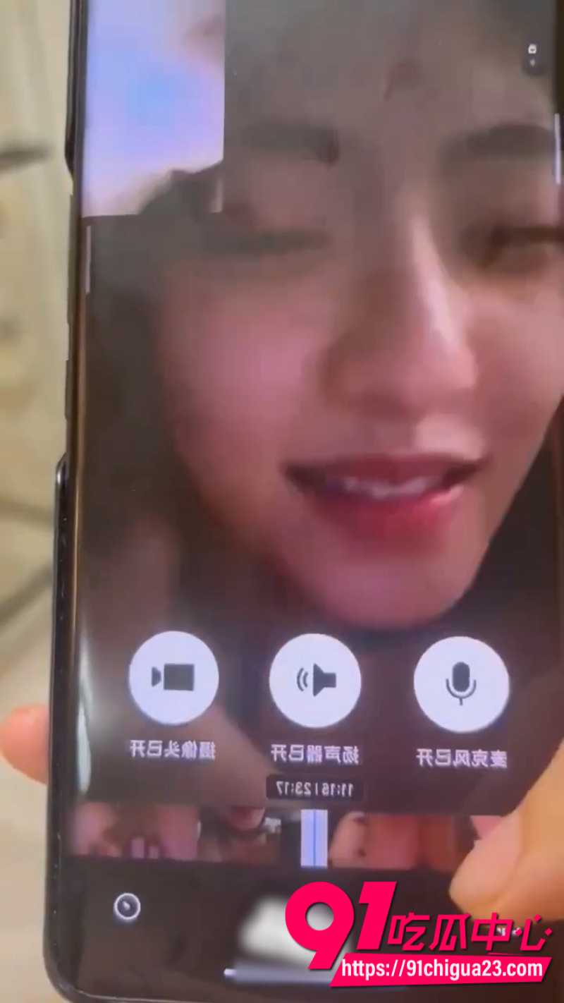 国内准一线女明星胡连馨自降身份参演网络短剧曾经跟于适的裸聊事件再次冲上热搜7 国内准一线女明星胡连馨自降身份参演网络短剧曾经跟于适的裸聊事件再次冲上热搜7