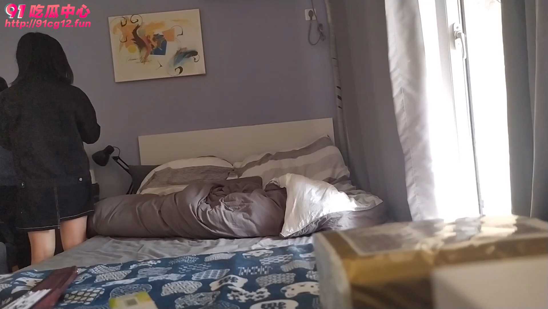 皮靴小白袜女大学生～ 被学长带到出租屋强推    “我要在上面   我自己动”