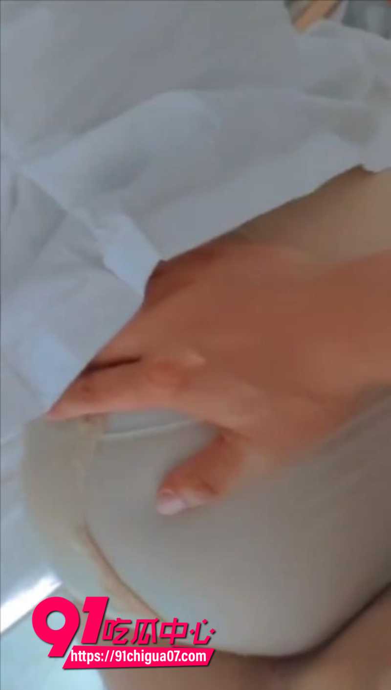 海角大神勾引同学的妈妈偷情激战9 海角大神勾引同学的妈妈偷情激战9