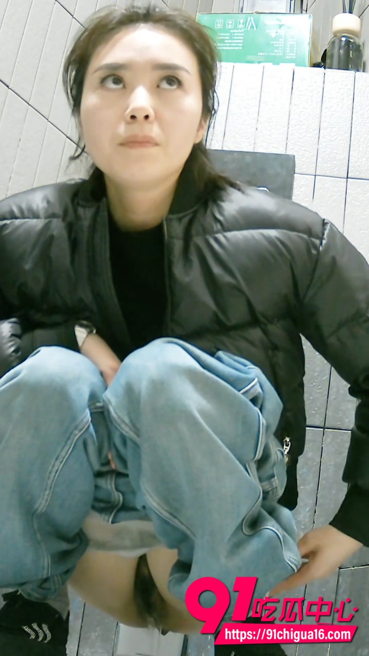商场女厕4