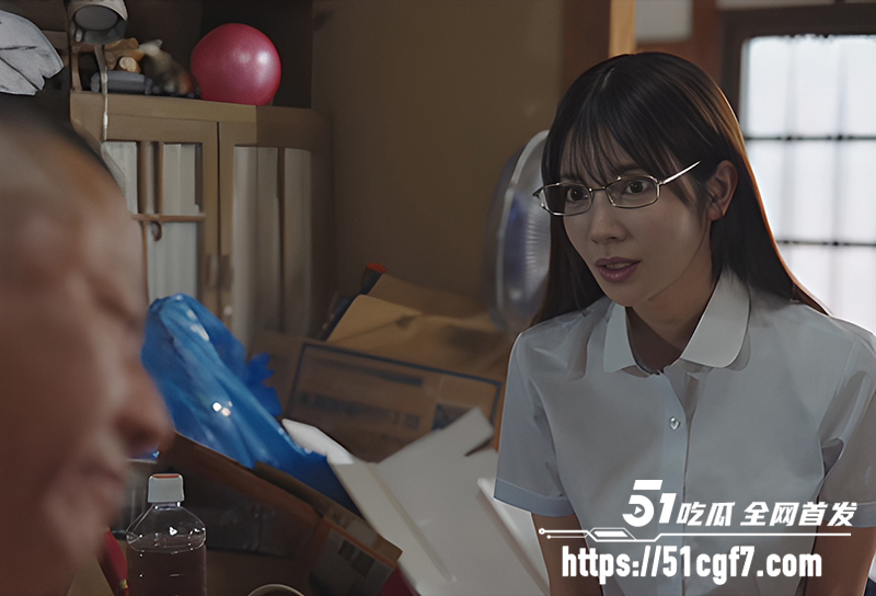 日本绝色女优枫花恋家访教师3P视频流出1拷贝 日本绝色女优枫花恋家访教师3P视频流出1拷贝