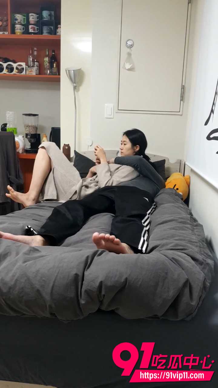 韩国金先生约炮白领小少妇1