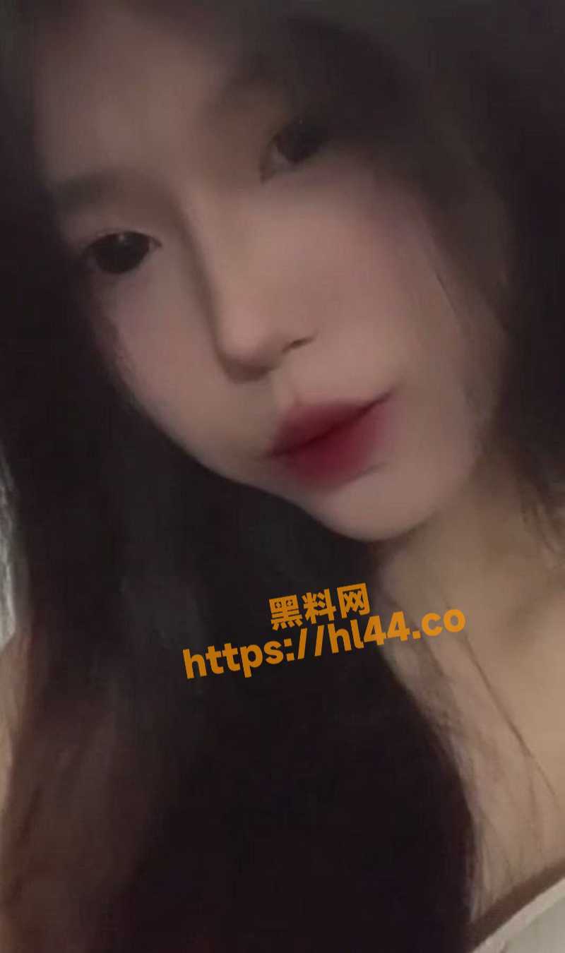 福建闽西职业技术学院 吕雅 手机内与男友大量不雅性爱自拍泄露 完美露脸撸点极强！