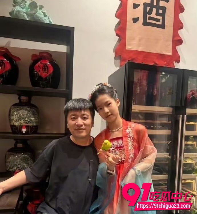 张雪峰女儿张婕菡发文5 张雪峰女儿张婕菡发文5