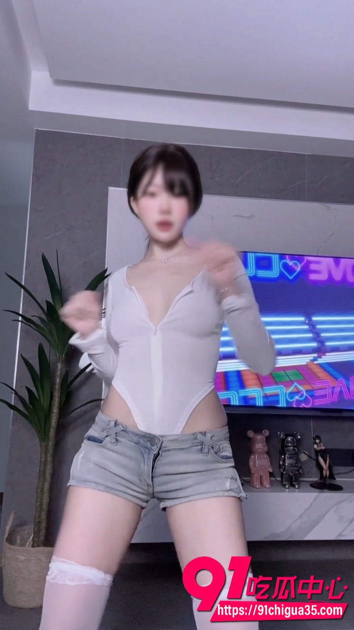推特福利姬小仙云付费定制4