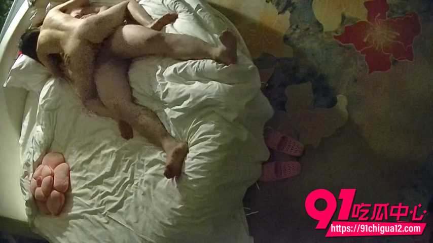 大战红色内裤美女做爱2