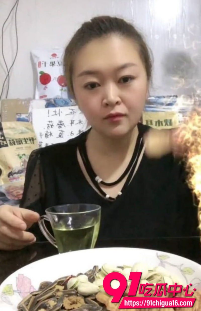 吉林白城岩家超市已婚少妇背着老公出轨偷情7 吉林白城岩家超市已婚少妇背着老公出轨偷情7