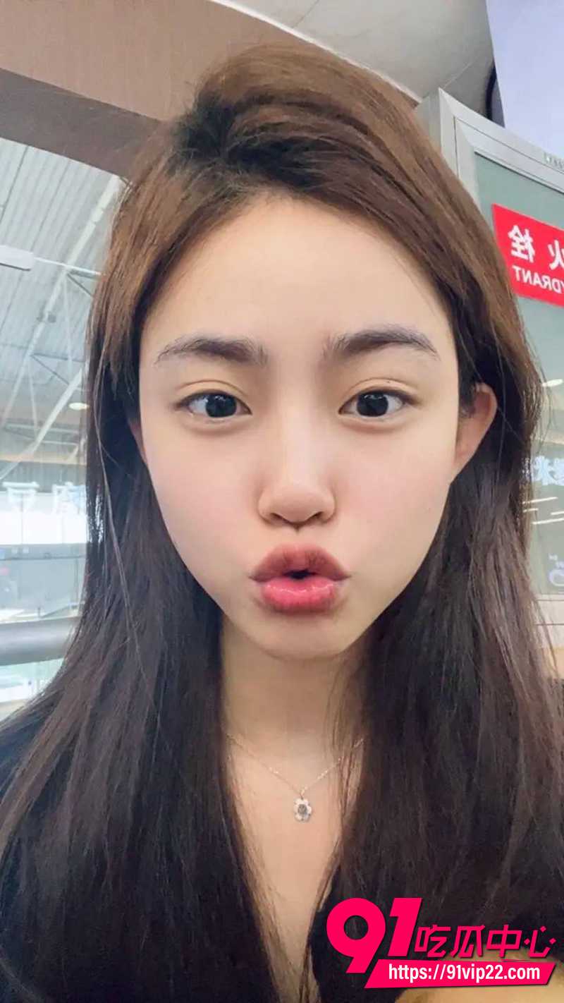 24岁中国抖音网红祁萌 3 24岁中国抖音网红祁萌 3