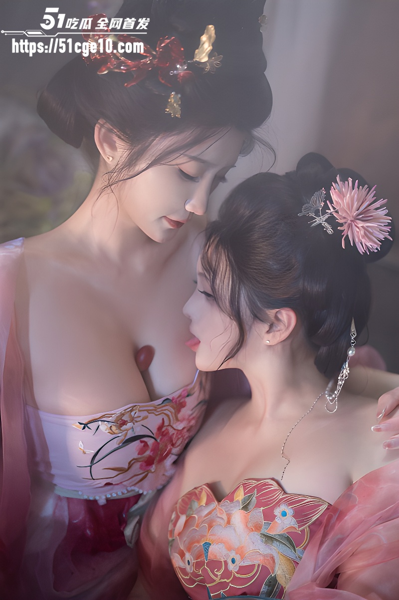 极品福利姬 星澜 与 Natsuko夏夏子 大尺度双人写真1 极品福利姬 星澜 与 Natsuko夏夏子 大尺度双人写真1