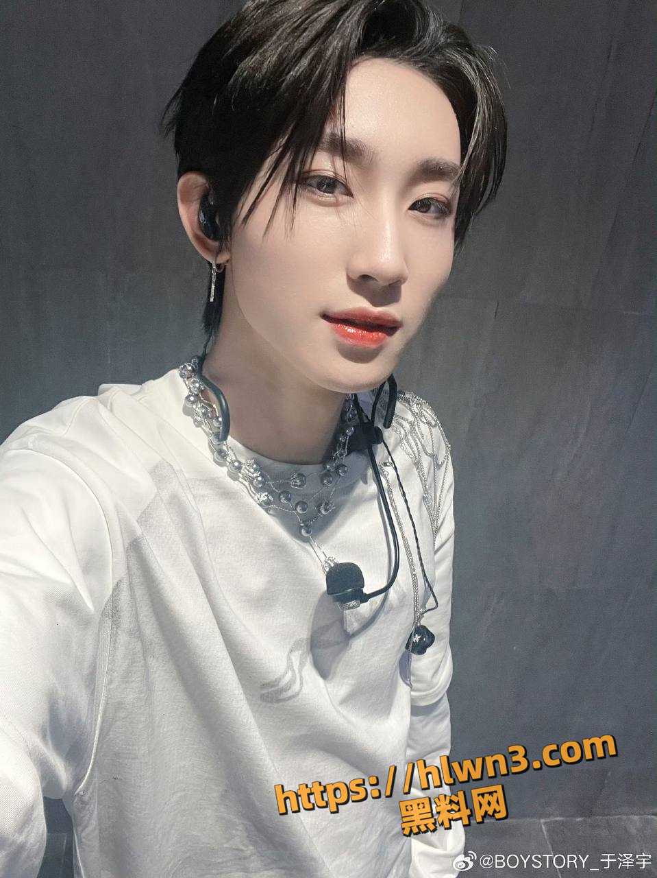 天塌了 BOYSTORY成员 于泽宇 约炮少妇女粉丝被曝光流出 结果粉丝群体发文大骂 一夜红粉转黑粉！