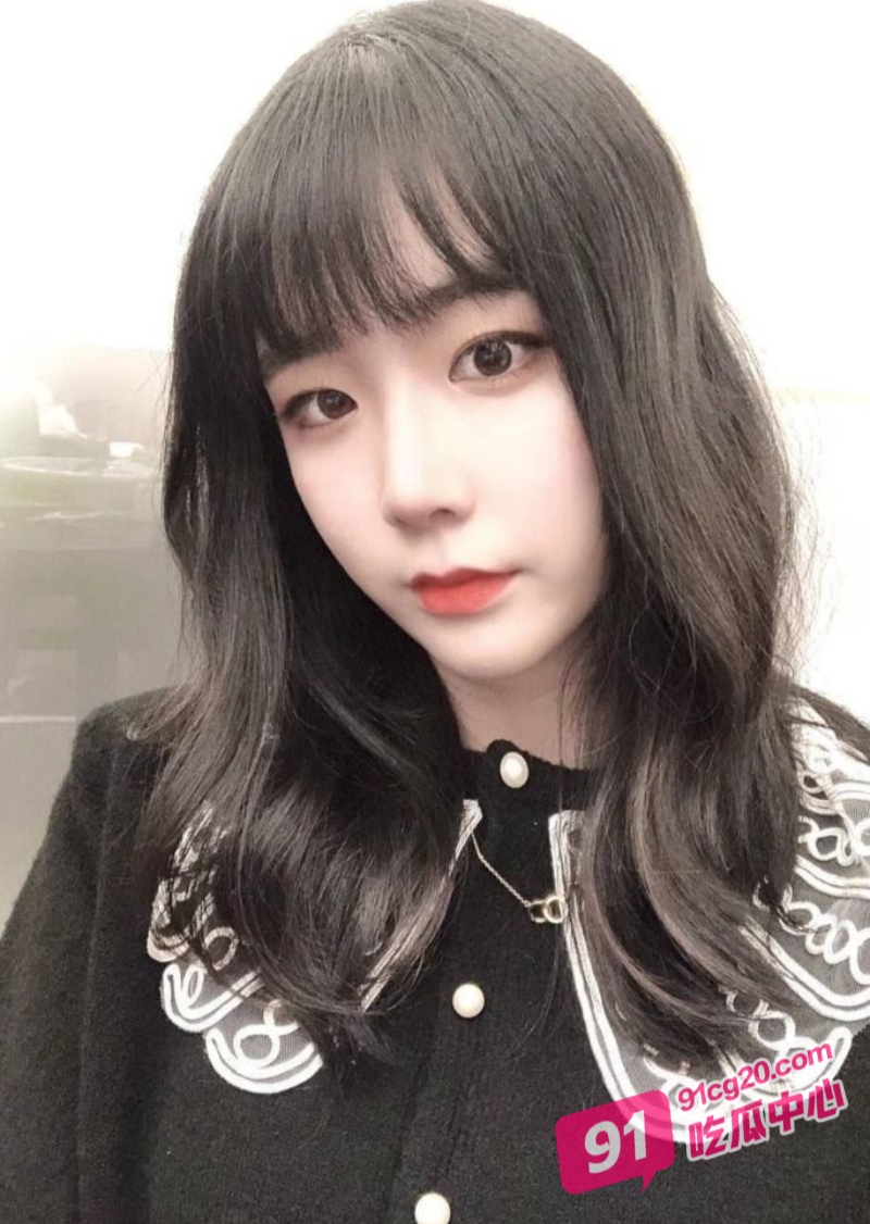 江苏女大叶雨婷 与学长3P调教被录像 尺度之大难以想象！ 配图3