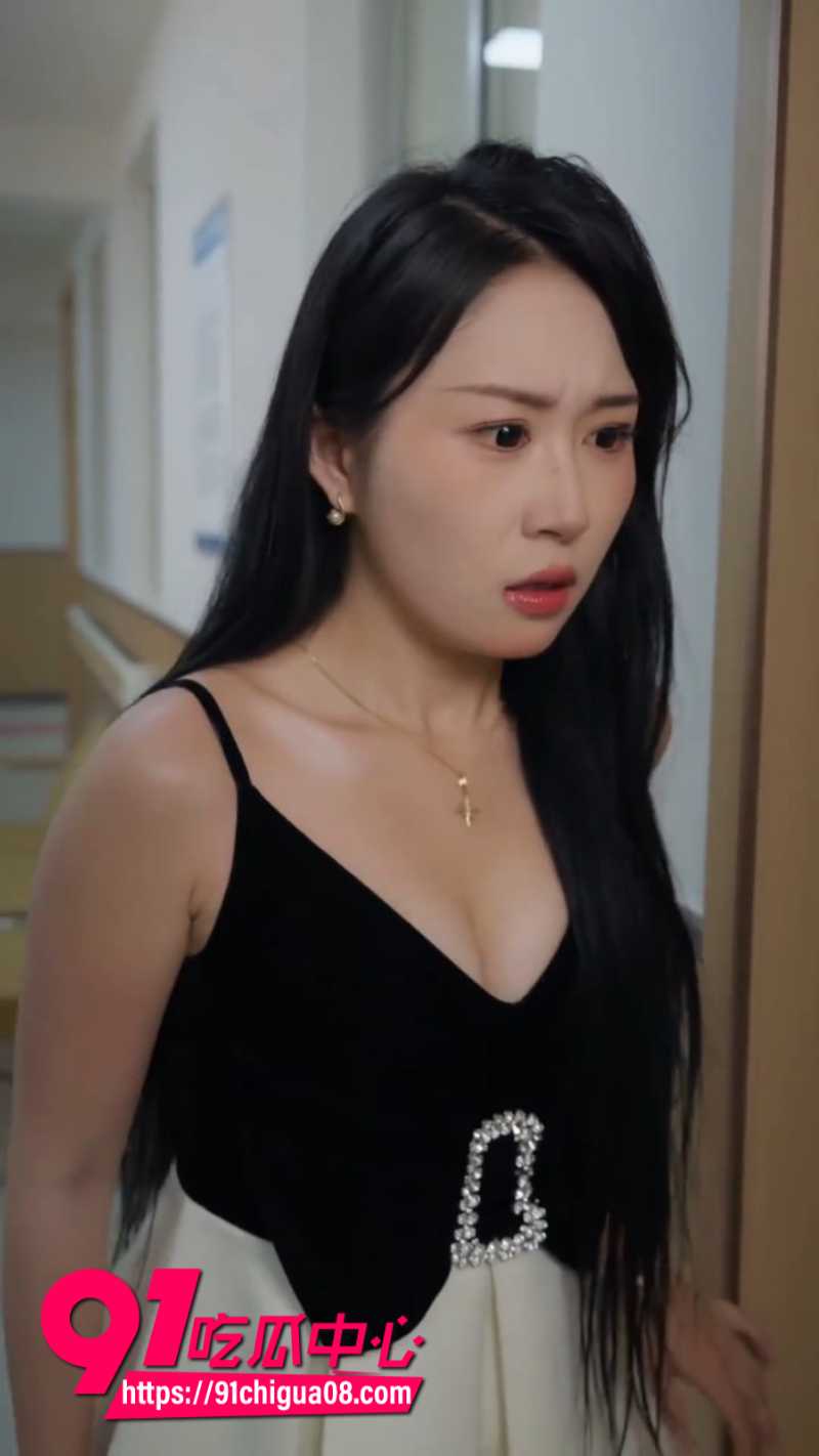 擦边短剧医院里的姐妹7 擦边短剧医院里的姐妹7