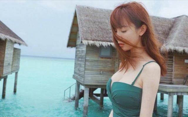 张檬当年还挺惊艳的，可惜淡出娱乐圈不拍戏，一手好牌打得稀巴烂 配图
