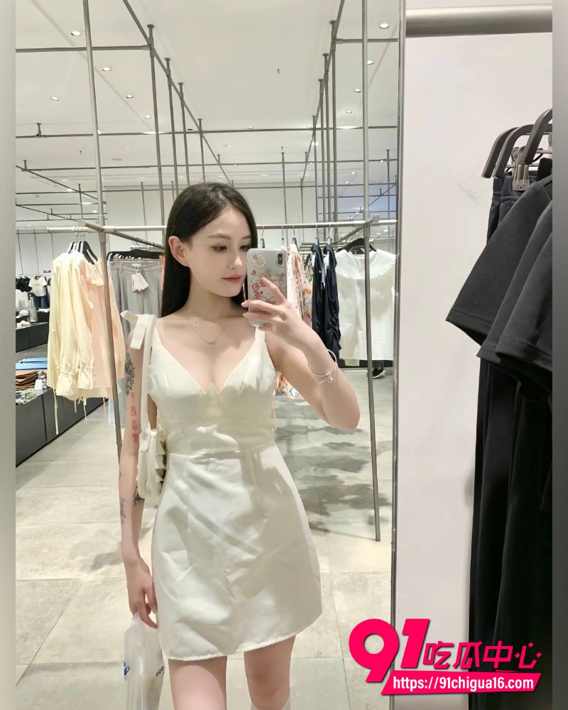 河南南阳师范学院王玥 24