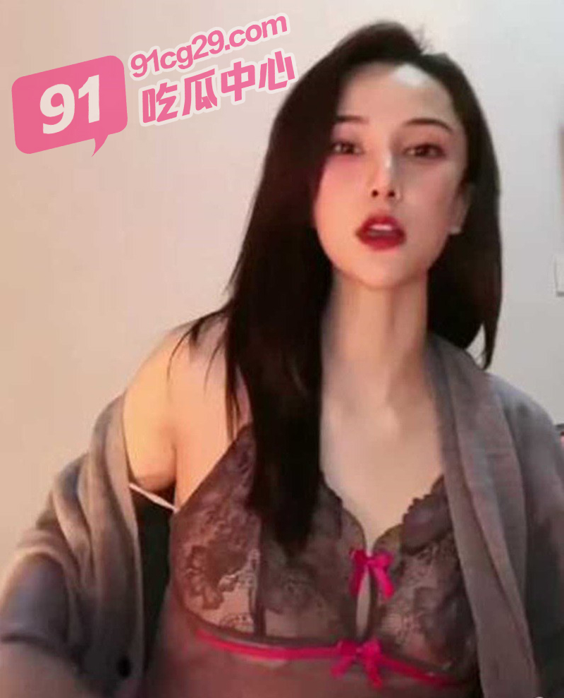 抖音网红 无名小姐加加 高冷御姐直播频频露点 保证看了血脉喷张!