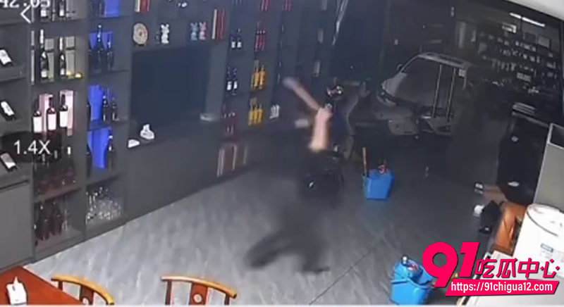 男女在店里偷情 6 男女在店里偷情 6