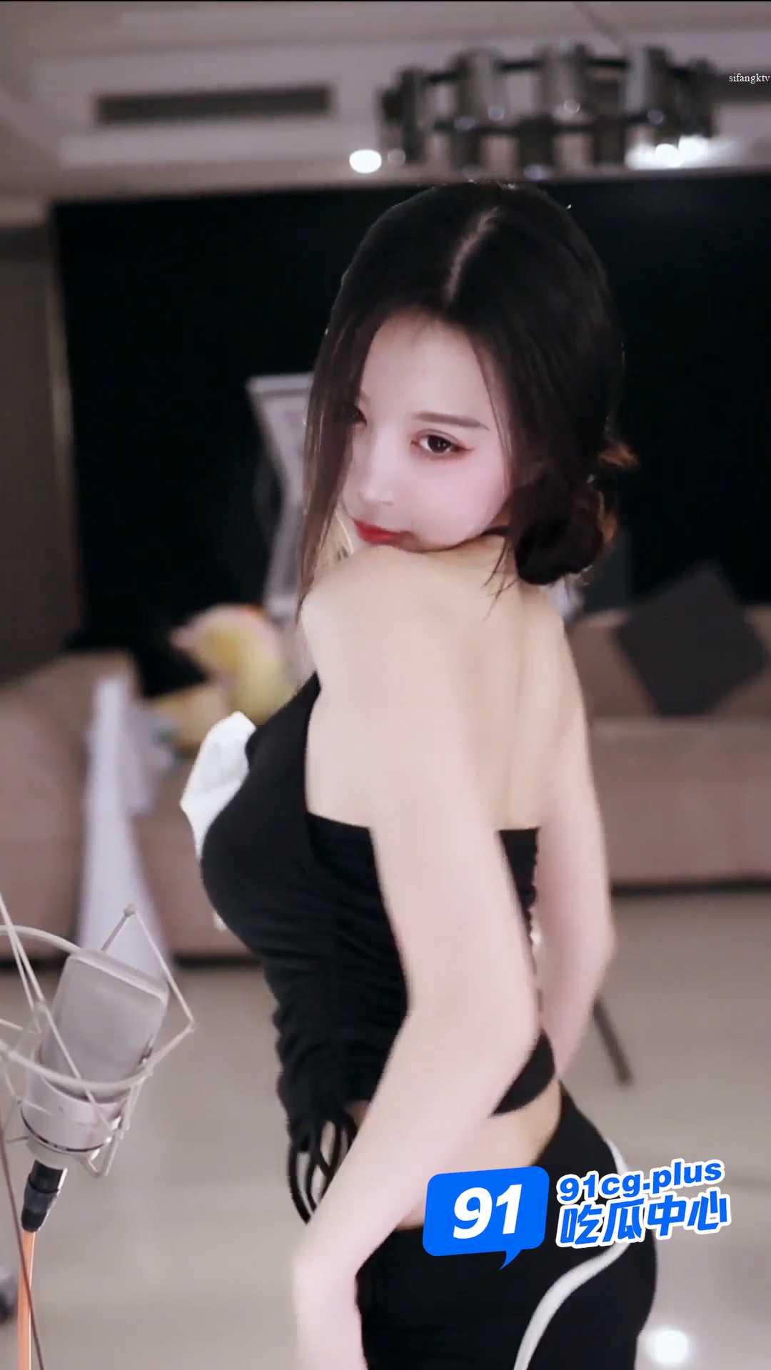 抖音福利姬初恋瑶~真空大秀舞蹈 妖娆而不失淑雅 唯美而不缺奔放美感!【12分钟高清视频】